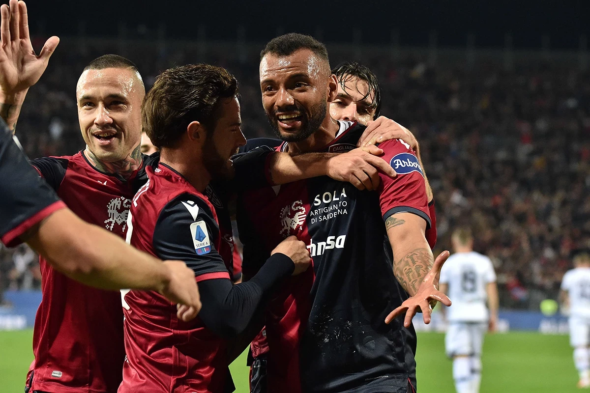 Cagliari - zawodnicy - celebracja gola
