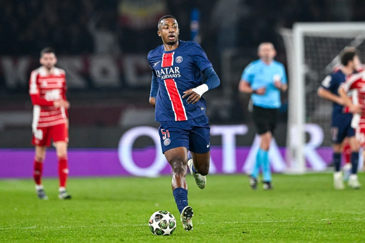 PSG - Willian Pacho 1 | Paris Saint-Germain